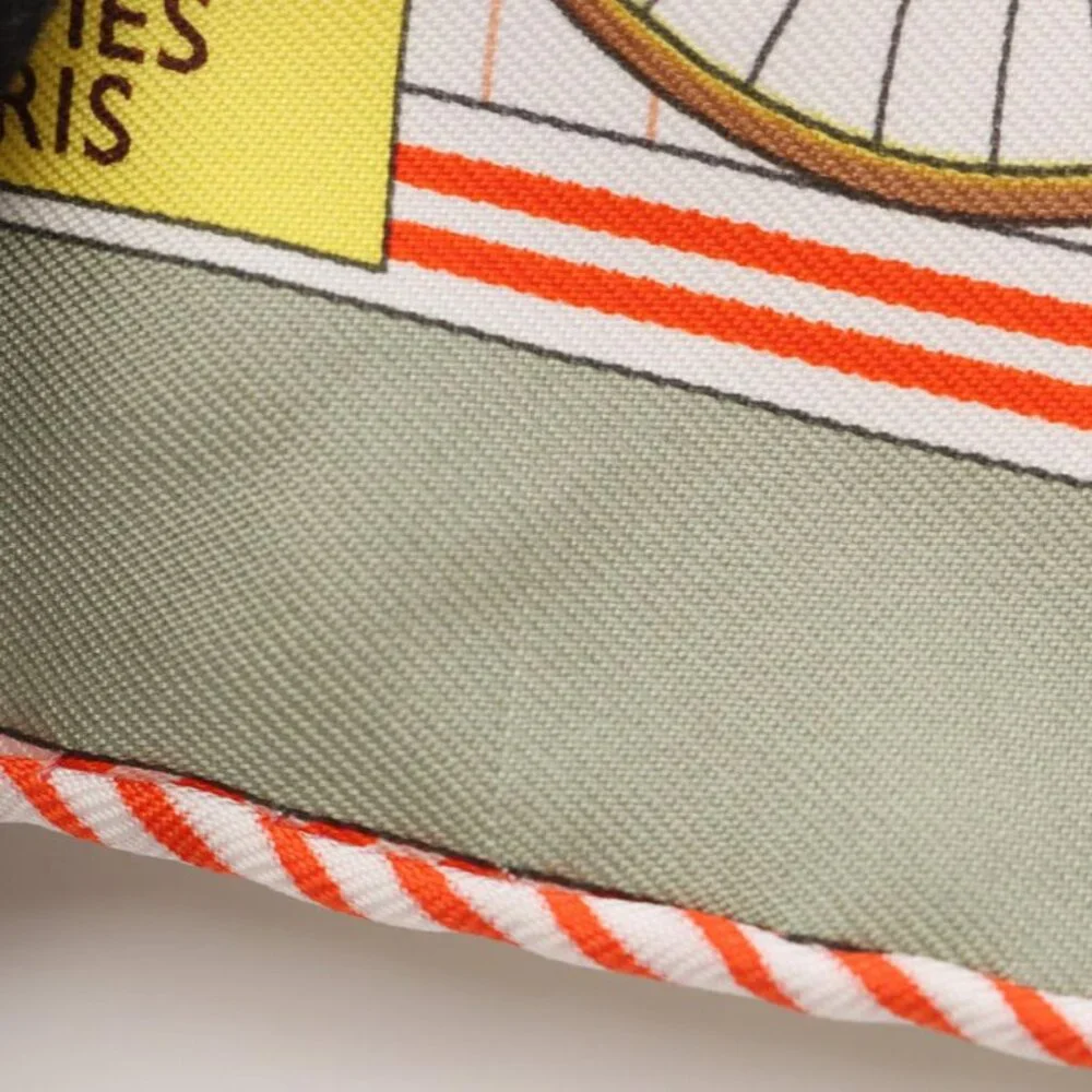 Hermes Scarf Petit Carre 45 les Becanes Silk Green Multi-color - Picture 6 of 6